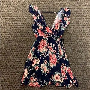 francesca’s flower dress M mid-thigh
